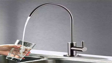 管道直飲水和桶裝水哪個更好？